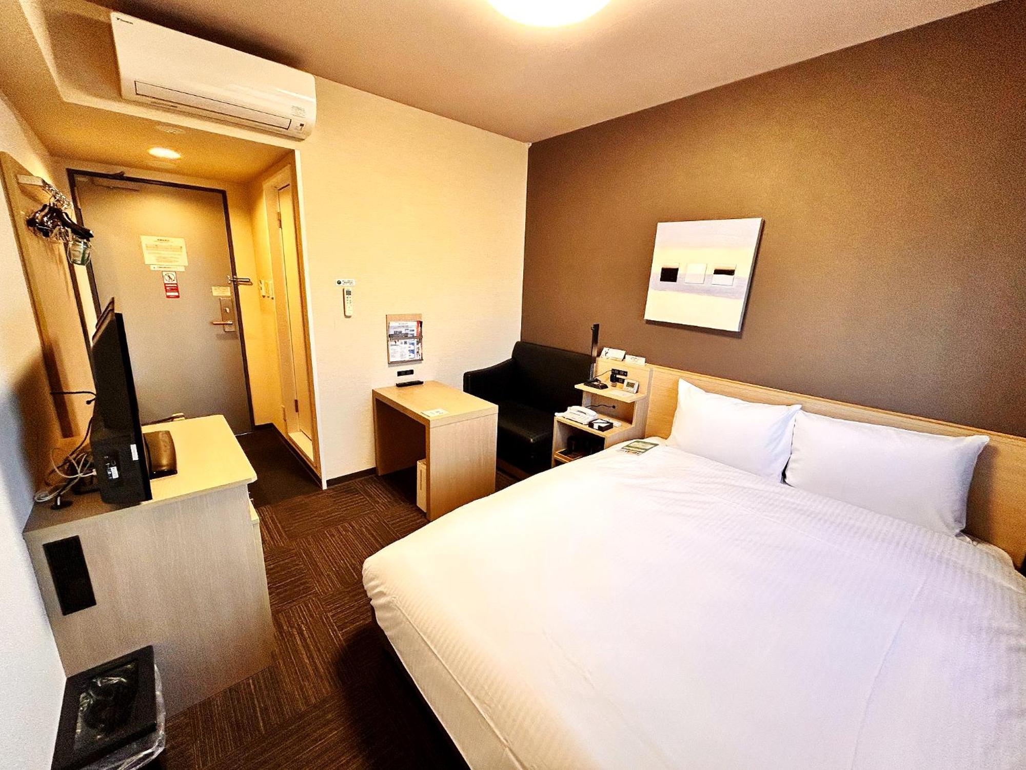 Hotel Route-Inn Anan Extérieur photo