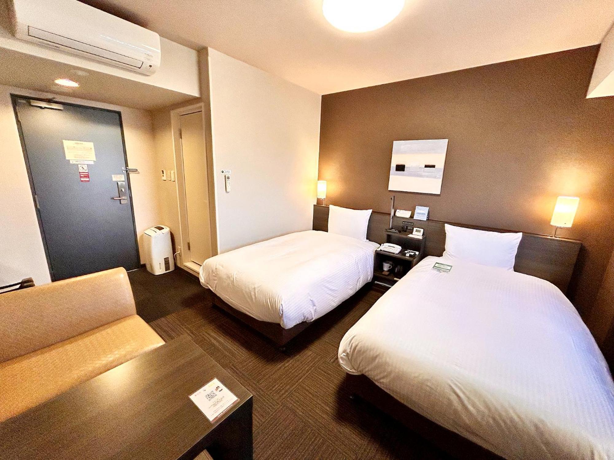 Hotel Route-Inn Anan Extérieur photo