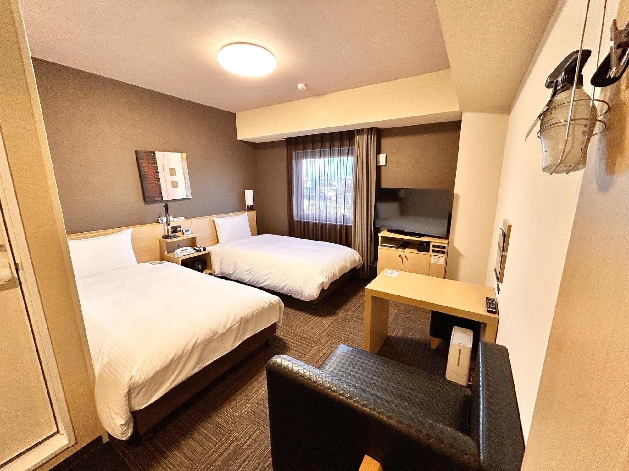 Hotel Route-Inn Anan Extérieur photo